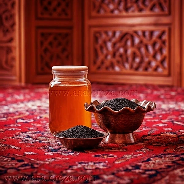 عسل طبیعی در پت شیشه ای در کنار سیاه دانه در ظرف های مسی روی فرش دستباف ایرانی