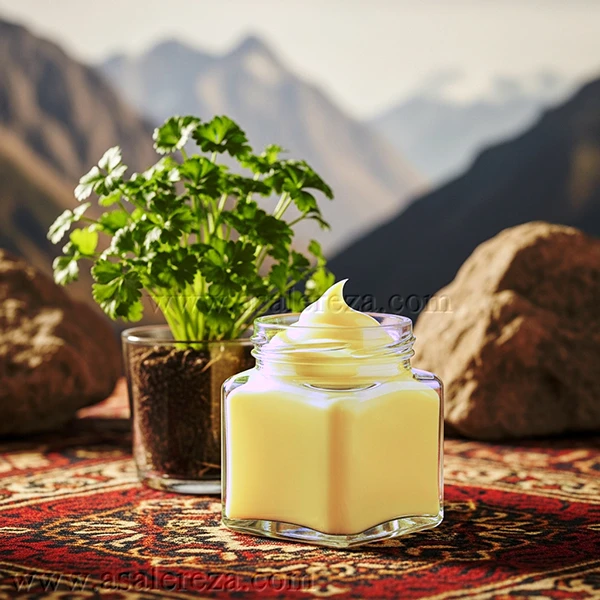 ژل رویال و گیاه جعفری در طبیعت ایران